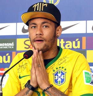 Neymar coletiva Seleção (Foto: Jefferson Bernardes / VIPCOMM)