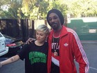 Após parceria musical, Snoop Dogg posa com Miley Cirus