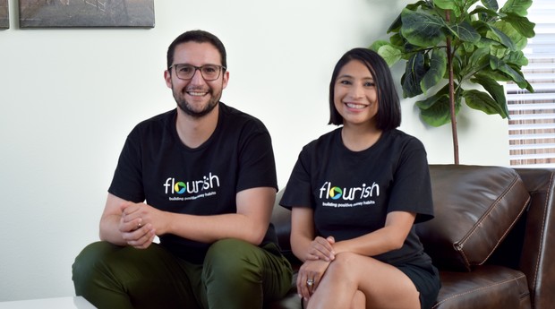 Pedro Moura e Jessica Eting, fundadores da fintech Flourish FI (Foto: Divulgação)