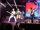 Banda Vingadora triplica cachê e lota agenda após hit no carnaval