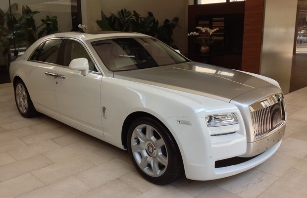 Rolls-Royce Ghost é o modelo de entrada da marca inglesa (Foto: Divulgação)