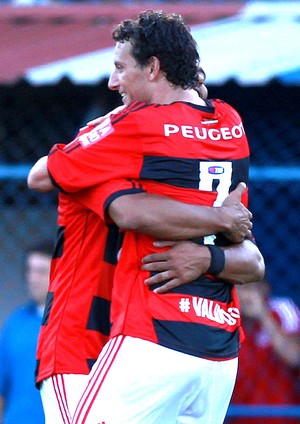 Elano gol Flamengo contra o Friburguense (Foto: Uanderson Fernandes / Agência Estado)