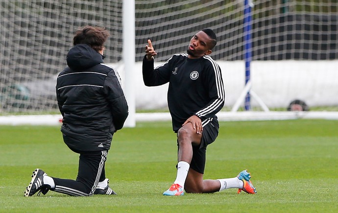 Chelsea treino Samuel Eto'o (Foto: Reuters)