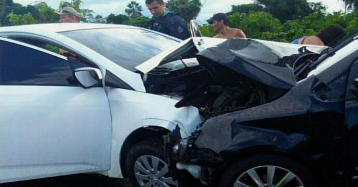 Policial militar morre após batida entre dois carros em Maranguape, no Ceará - Globo.com