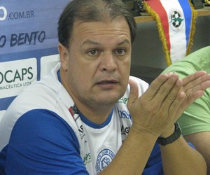 Edson Vieira - técnico do São Bento (Foto: Rafaela Gonçalves / GLOBOESPORTE.COM)