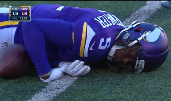 Teddy Bridgewater quarterback vikings nfl concussão (Foto: Reprodução/NFL) Teddy Bridgewater quarterback vikings nfl concussão (Foto: Reprodução/NFL)