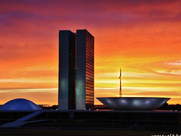 Céu de Brasília fotografado por internauta (Foto: Roosevelt Bessoni e Silva/VC no G1)