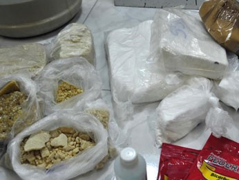 De acordo com a PF, o laboratório ainda era capaz de produzir de 1 a 3 quilos de crack por dia (Foto: Divulgação / PF)
