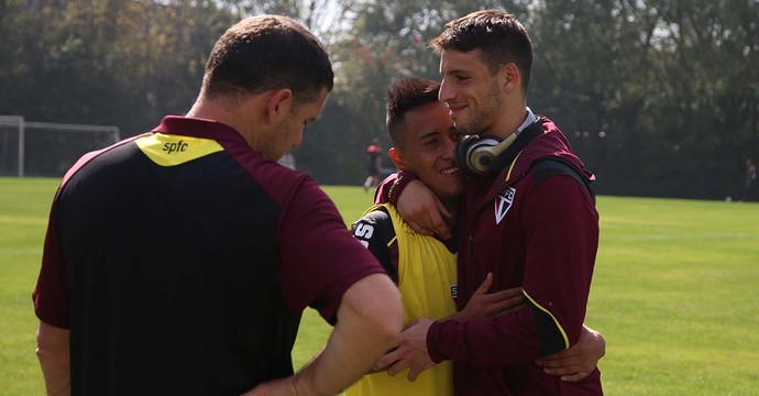 Calleri Cueva São Paulo (Foto: Rubens Chiri/saopaulofc.net) Calleri Cueva São Paulo (Foto: Rubens Chiri/saopaulofc.net)