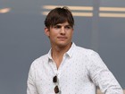 Pai briga por mãe ter trocado nome do filho para Ashton Kutcher, diz jornal