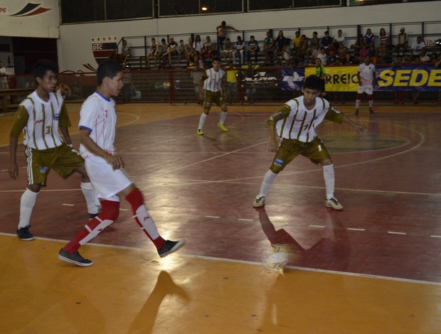 Definidos finalistas do 1º Circuito Amapaense Correios de Futsal Sub-15 , no Amapá (Foto: Jonhwene Silva, do GE-AP)