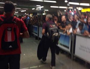 Flamengo chegada Brasília (Foto: Globoesporte.com)