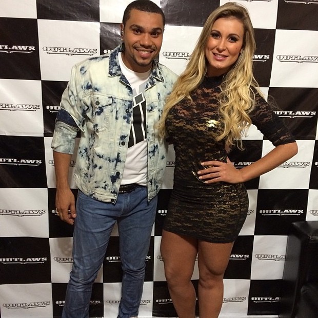 Naldo e Andressa Urach em boate em São Paulo (Foto: Instagram/ Reprodução)