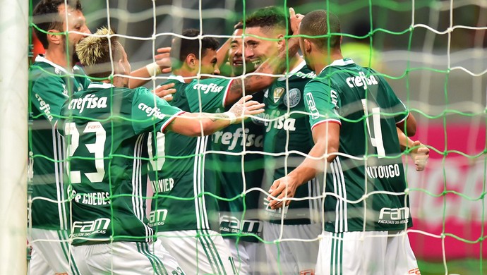 Moisés Palmeiras x Figueirense (Foto: Marcos Ribolli)