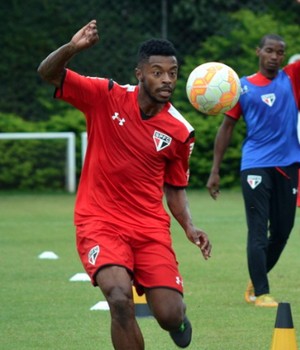 Michel Bastos (Foto: rubens Chiri - SPFC)