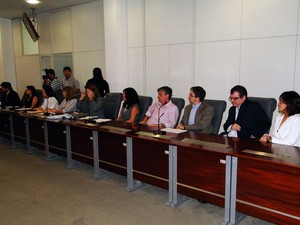 Promotores de Justiça de promotorias diversas participaram de reunião com prefeito eleito (Foto: Ricardo Araújo/G1)