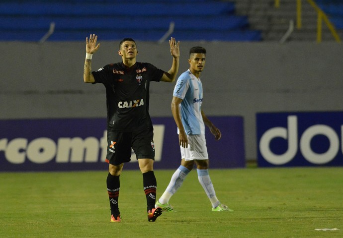 Londrina x Atlético-GO (Foto: GUSTAVO OLIVEIRA/AGB/ESTADÃO CONTEÚDO)