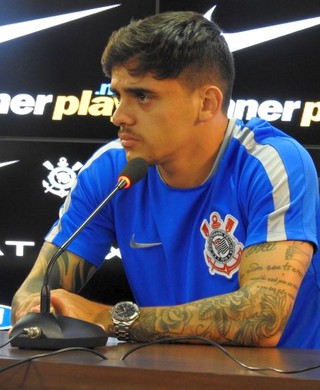 Fagner vê Corinthians maduro após vitórias: 
