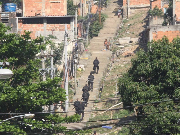 Polícia faz megaoperação no Conjunto de Favelas do Lins, na Zona Norte do Rio de Janeiro (Foto: Jadson Marques/ Estadão Conteúdo)