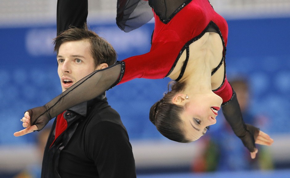 Em 3º lugar, oss italianos Ondrej Hotarek e Stefania Berton esbanjaram técnica e equilíbrio em sua performance