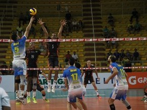 Equipe do Norte de Minas chega a sua terceira vitória seguida (Foto: Fredson Souza/Montes Claros Vôlei)