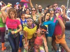 Incansável, Leandra Leal vai a mais um bloco de carnaval no Rio