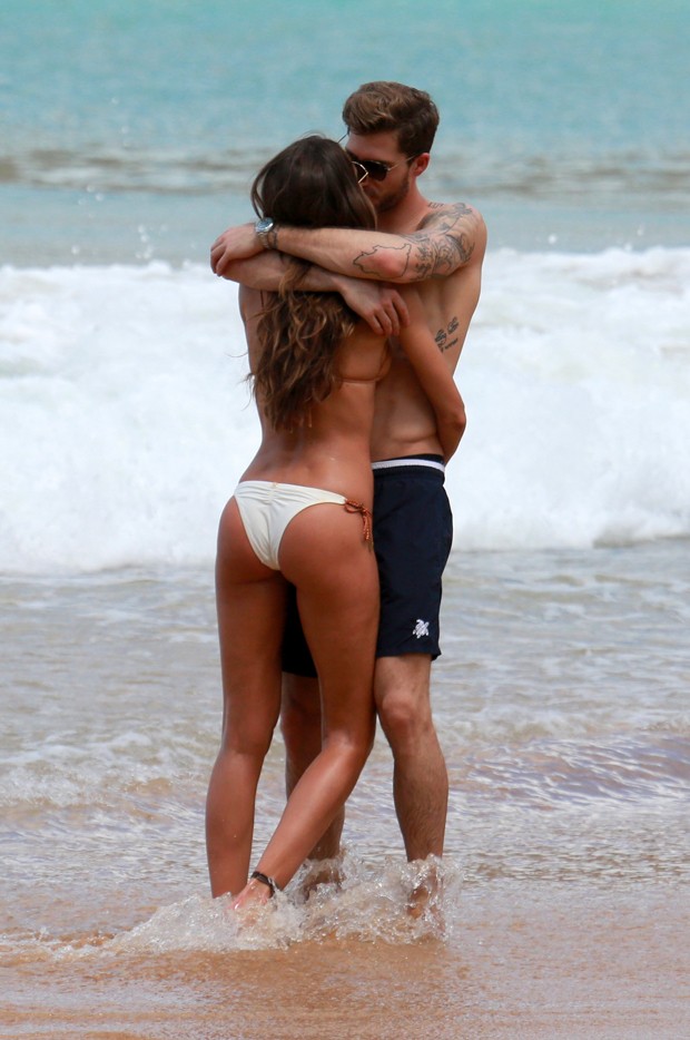 Izabel Goulart e Kevin Trapp (Foto: AgNews)