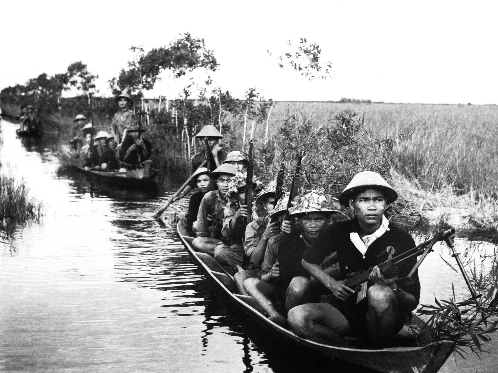 Guerrilheiros do grupo Viet Cong durante o conflito (Foto: Wikimedia Commons)