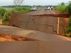 Ponte entre Paraná e Mato Grosso do Sul desaba por excesso de chuva