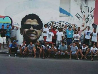 Painel reuniu apreciadores do grafite e amigos de Feik (Foto: Divulgação)