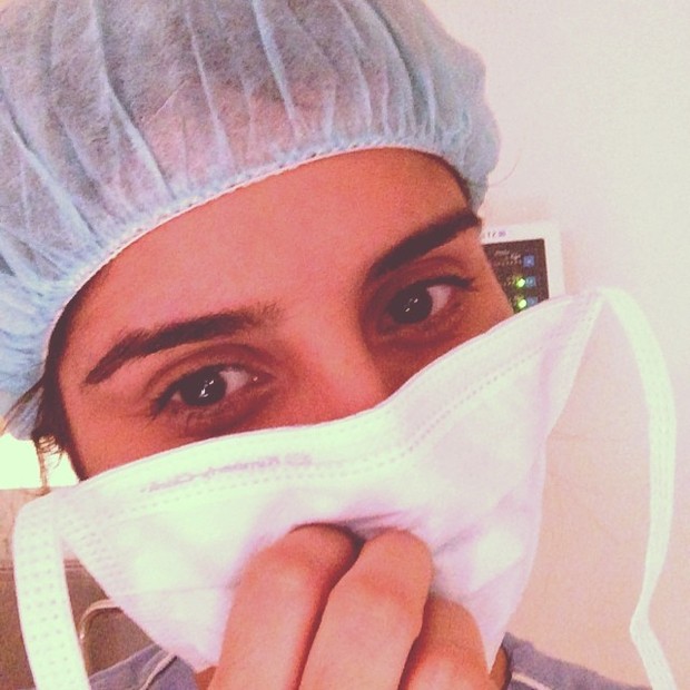 Camilla Camargo em hospital em São Paulo (Foto: Instagram/ Reprodução)