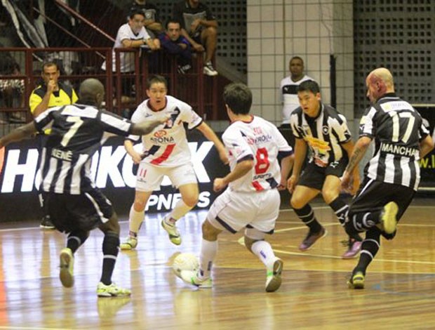 Botafogo x Joinville, Futsal (Foto: Manolo Quiróz / Divulgação)