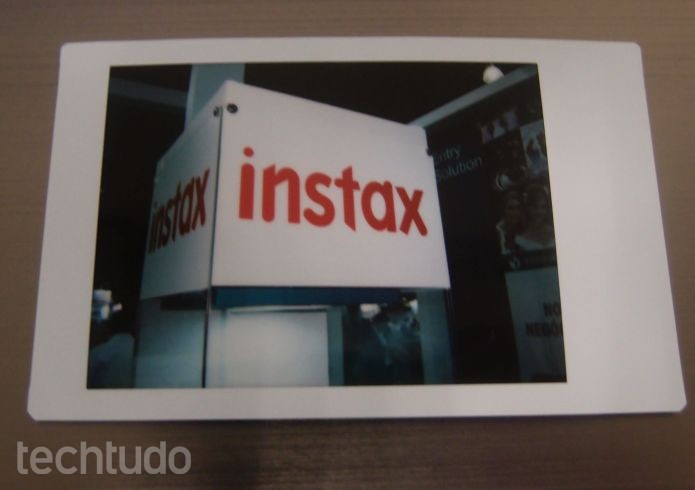 Qualidade da foto da Instax Mini 90 é de uma máquina analógica tradicional (Foto: Pedro Zambarda/TechTudo) Qualidade da foto da Instax Mini 90 é de uma máquina analógica tradicional (Foto: Pedro Zambarda/TechTudo)