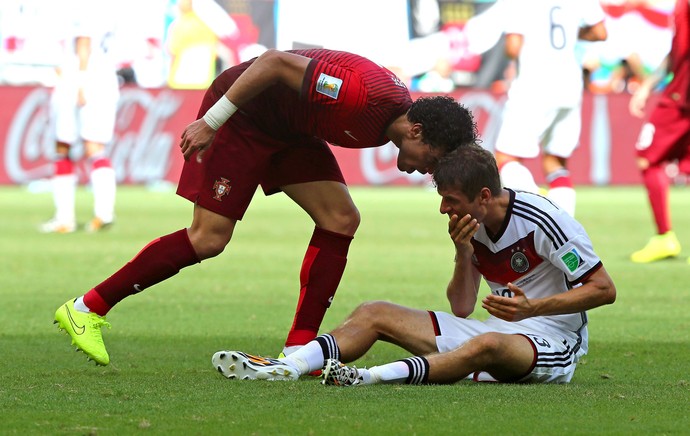 Pepe e Muller - Portugal x Alemanha (Foto: Getty Images)