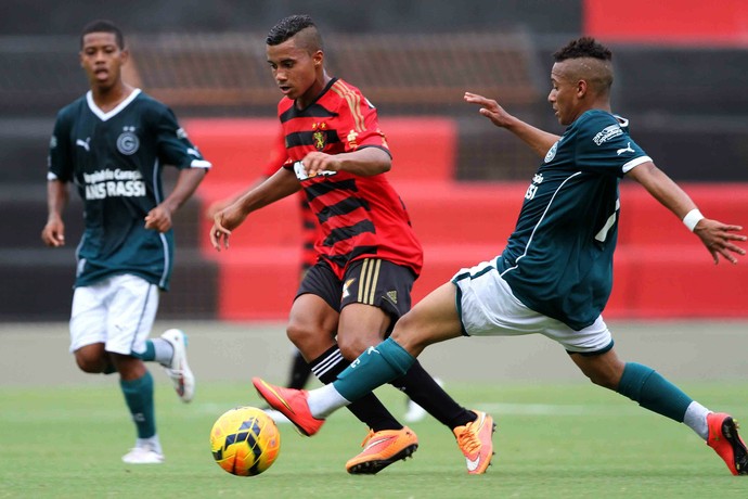 Sport x Goiás sub-17 (Foto: Aldo Carneiro / Pernambuco Press)