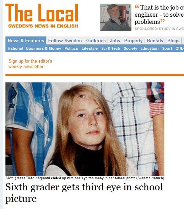 Foto de anuário escolar mostra estudante com um terceiro olho na testa. (Foto: Reprodução)