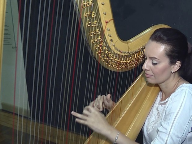 Festival de música atrai instrumentos inusitados em Poços (Foto: Reprodução EPTV) Festival de música atrai instrumentos inusitados em Poços (Foto: Reprodução EPTV)