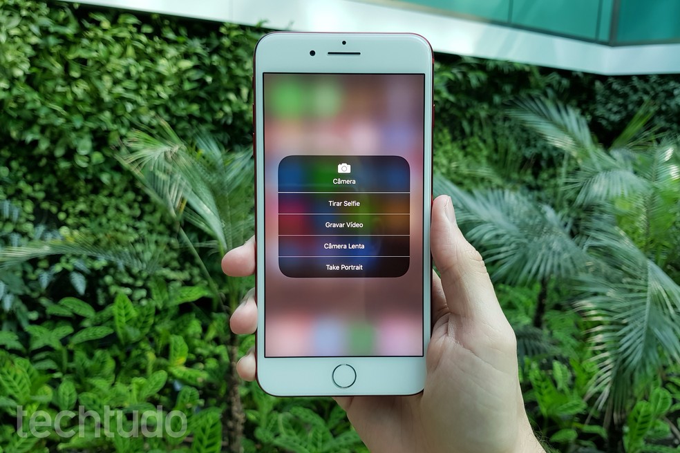 No iOS 11, a Siri estará mais integrada ao sistema (Foto: Thássius Veloso/TechTudo)