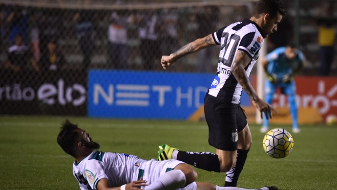 Lucas Lima Gama x Santos (Foto: André Borges/Agif/Estadão Conteúdo) Lucas Lima Gama x Santos (Foto: André Borges/Agif/Estadão Conteúdo)