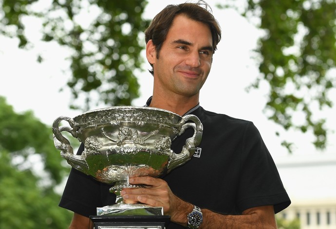 Federer comemora seu 18º título de Grand Slam na carreira (Foto: Quinn Rooney/Getty Images) Federer comemora seu 18º título de Grand Slam na carreira (Foto: Quinn Rooney/Getty Images)
