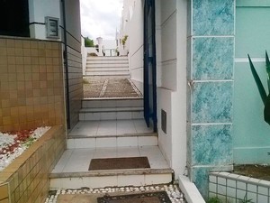 Condomínio onde delegado foi morto em Lauro de Freitas, região metropolitana de Salvador (Foto: Henrique Mendes/G1)