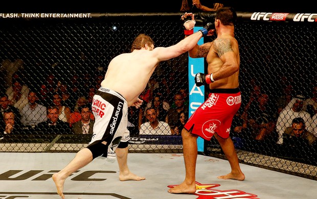 Roy Nelson vence Minotauro luta UFC Abu Dahbi (Foto: Getty Images) Roy Nelson vence Minotauro luta UFC Abu Dahbi (Foto: Getty Images)
