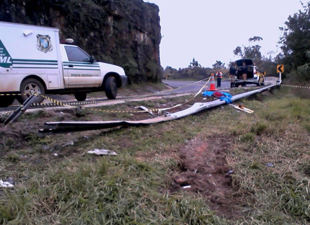 acidente rodovia paraná ônibus 2 (Foto: Divulgação/Polícia Rodoviária Estadual)