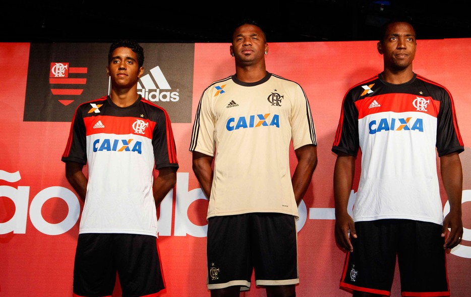 Flamengo e Adidas apresentam novos uniformes para temporada 2013/14 Camisa_flamengo4_marcelodejesus
