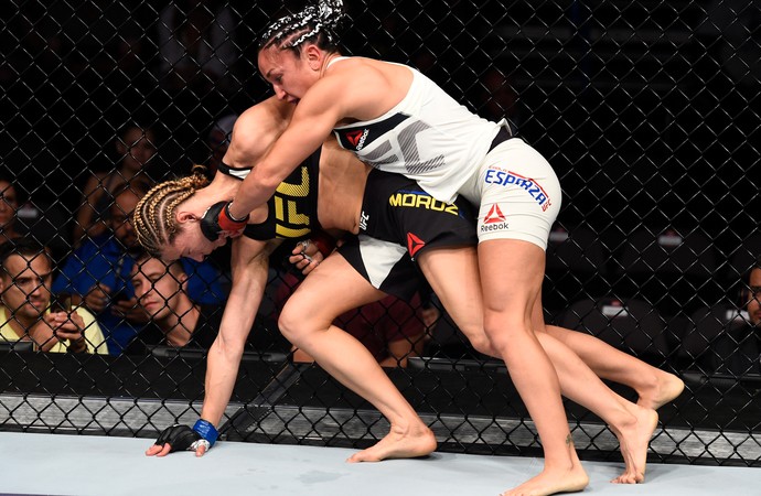 Carla Esparza x Maryna Moroz UFC Oklahoma  (Foto: Getty Images)