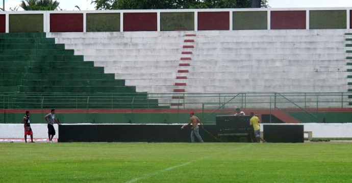 Estádio Joia da Princesa em Feira de Santana (Foto: Diego Ribeiro)