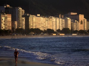 Orla de Copacabana, onde estão localizados vários hotéis no Rio de Janeiro (Foto: Ricardo Moraes/Reuters)