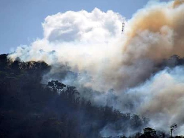 Incêndio atinge Taquaritinga do Norte há 4 dias, dizem bombeiros (Foto: Reprodução/Whatsapp/TV Globo)