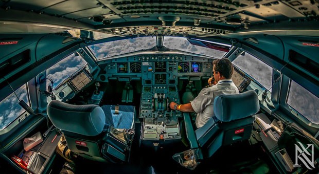 [Internacional] Piloto fotografa a vista da cabine de um avião; veja imagens  182217_506758339373264_1755