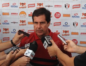Artur Neto, técnico do Joinville (Foto: Divulgação/JEC)